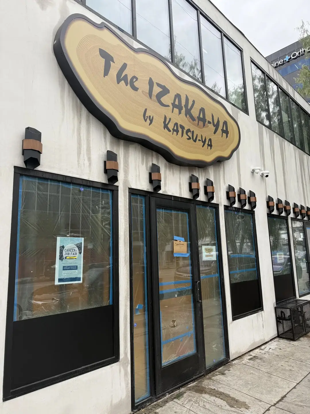 Izaka-ya by Katsu-ya